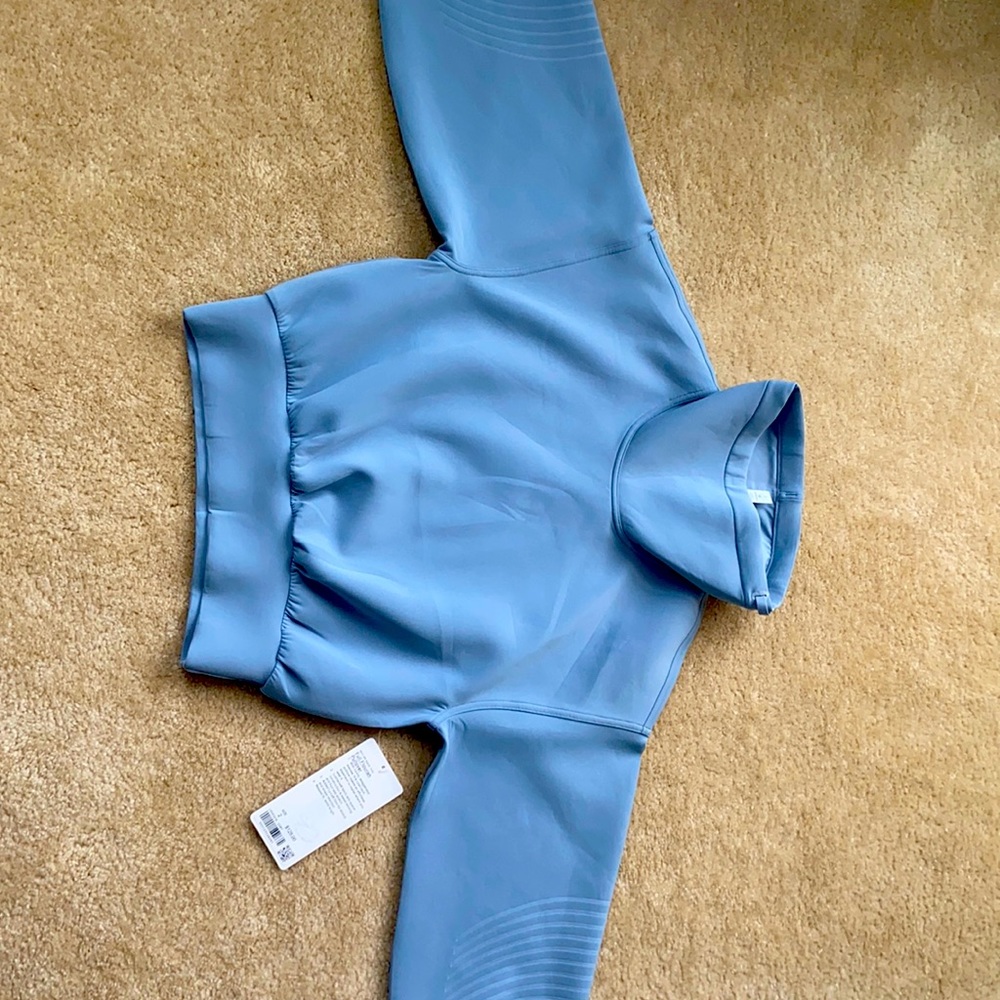 Full Flourish Chambray Pullover from Lululemon.